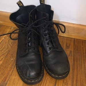 *BROKEN* 1460 Pascal Doc Martens